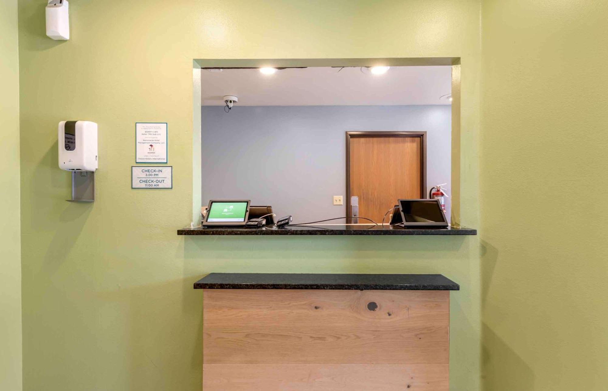 Extended Stay America Select Suites - Orlando - East Eksteriør billede